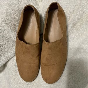 10M Franco Sarto brown faux suede loafers
